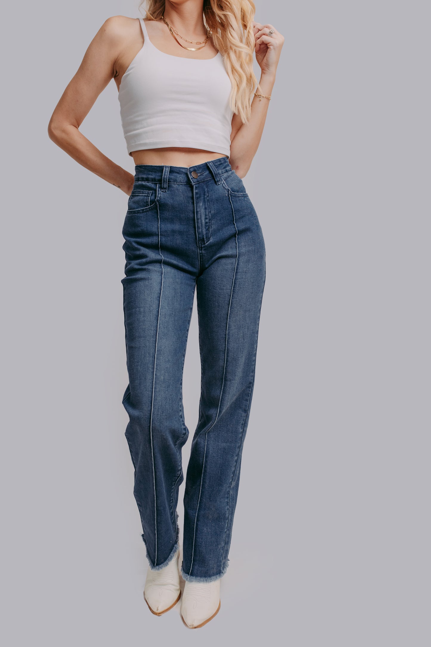 MK624 Raw Hem Straight Leg Jeans