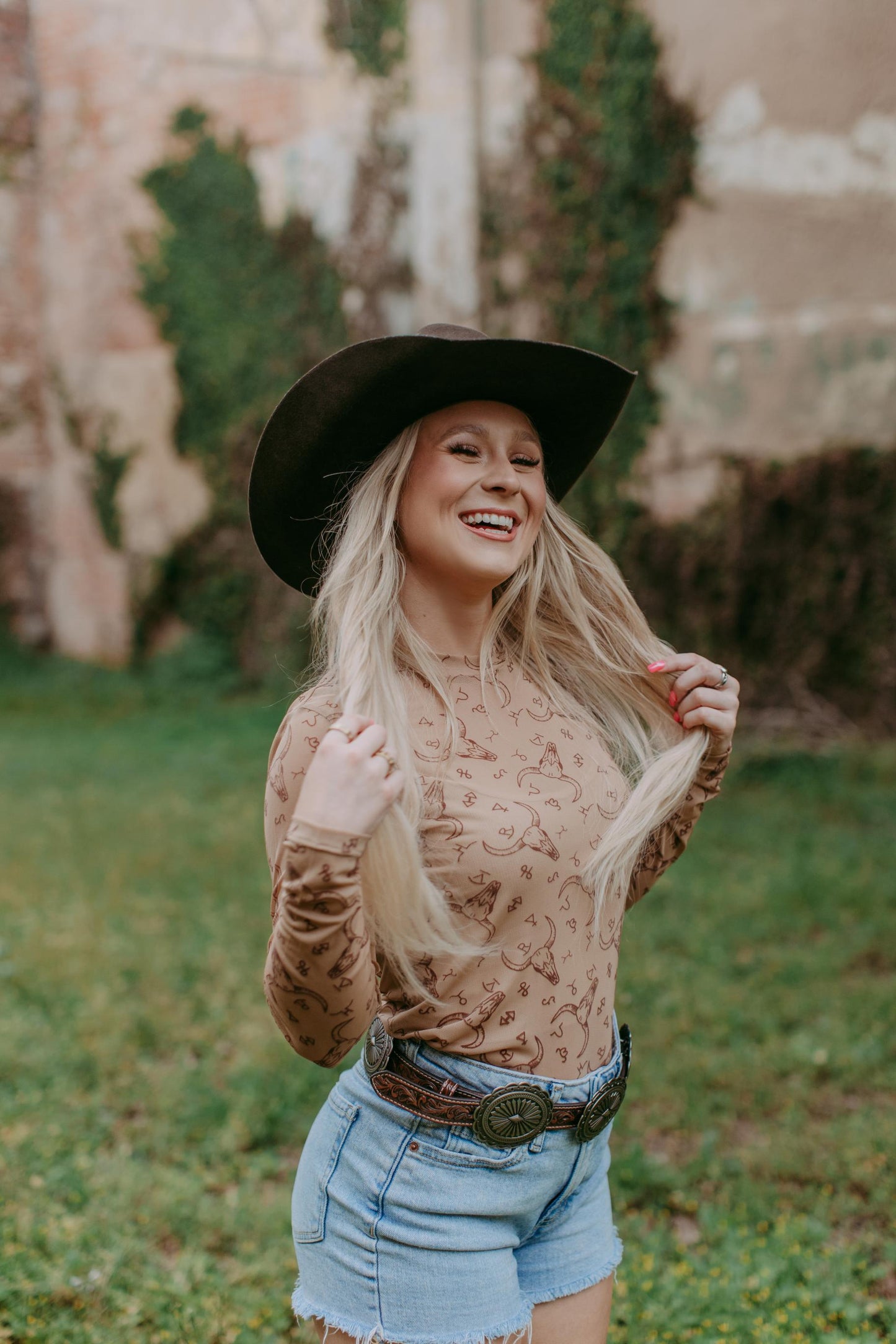 TZ107 Branded Longhorns Velvet Mesh Top