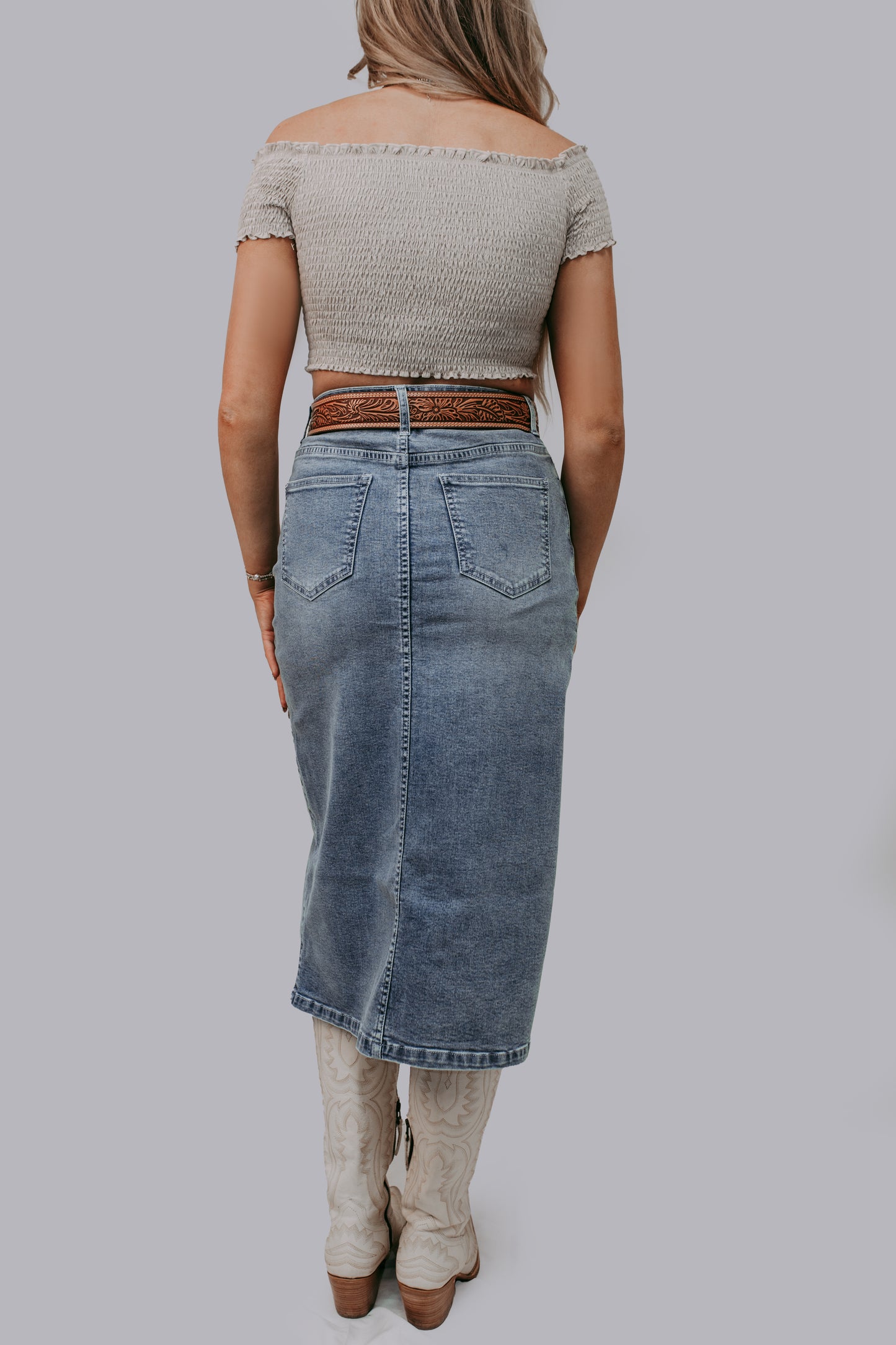 MK637Horse Shoe cut out Denim Skirt