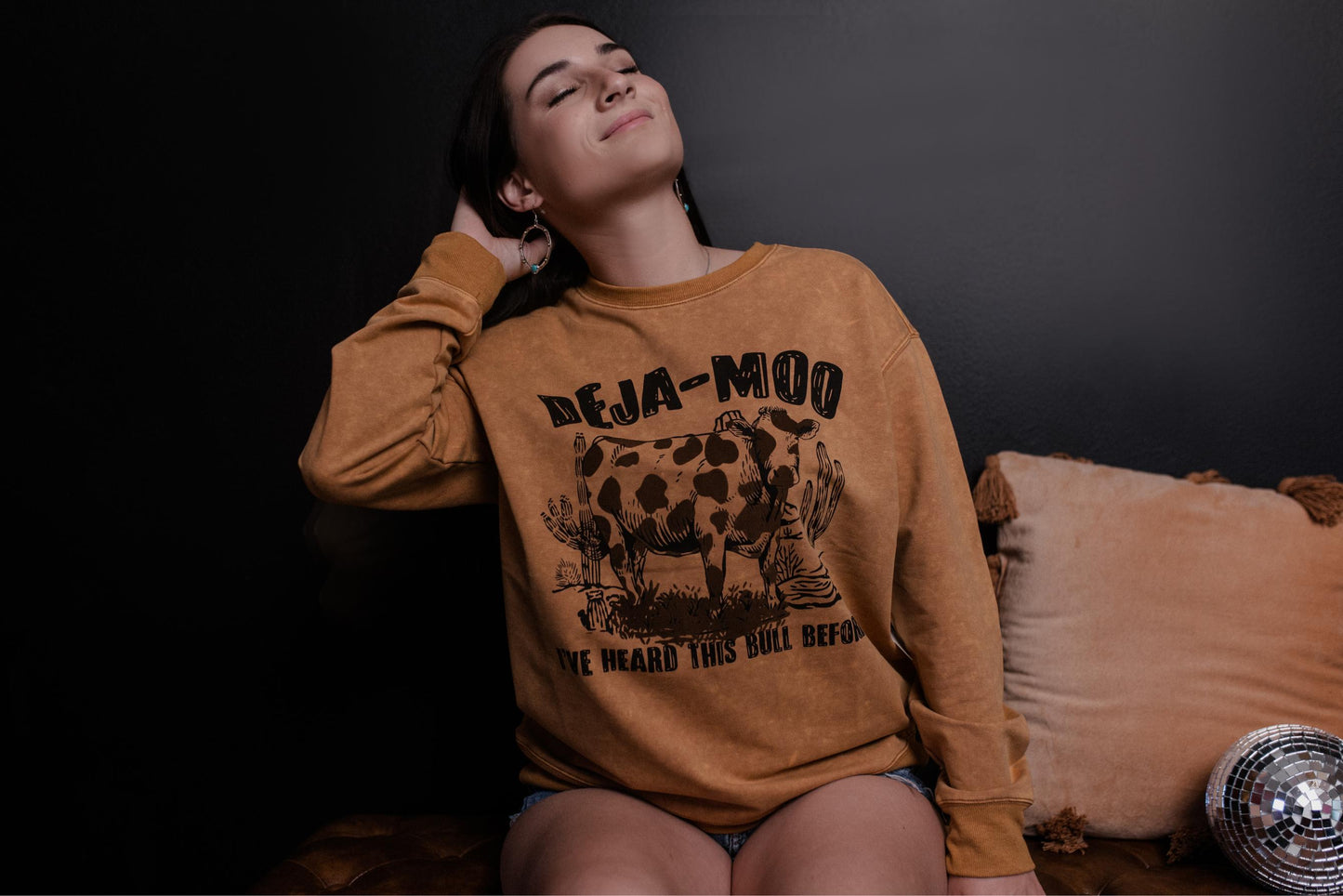 MK555 Deja Moo Sweatshirt PLUS