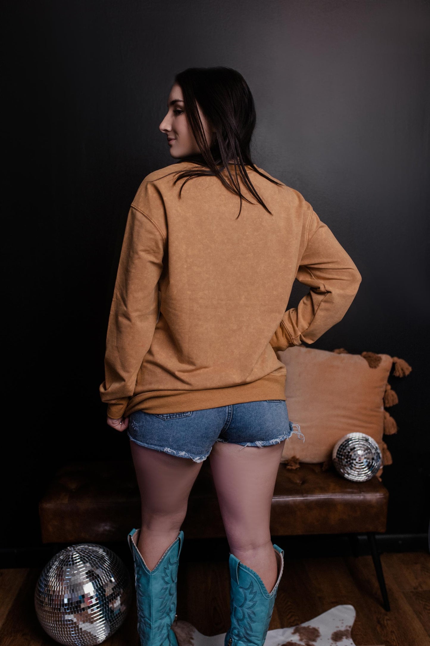 MK555 Deja Moo Sweatshirt PLUS